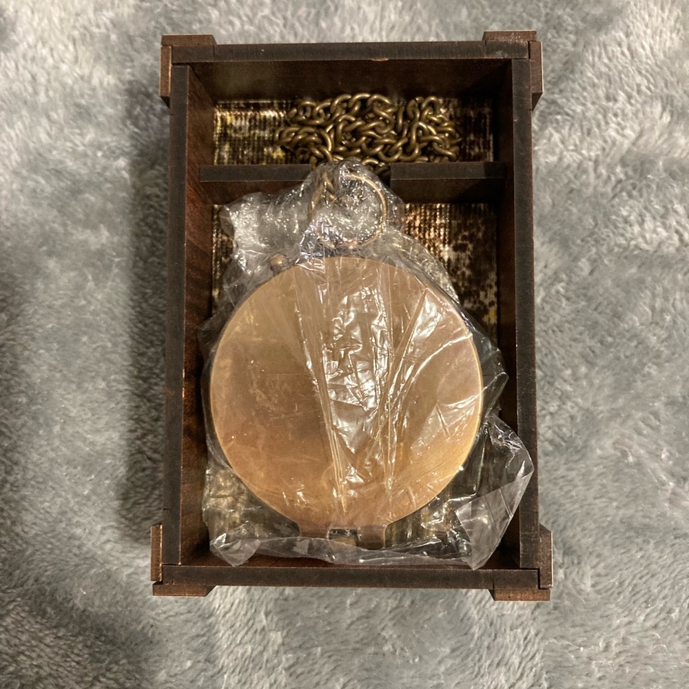 Compass & Keepsake Cross Box - Picture 11 of 13